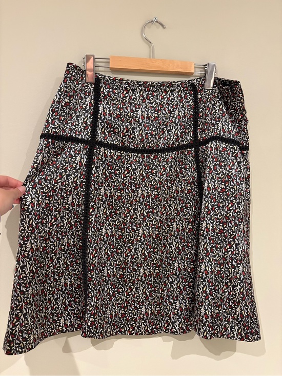 Jessica Dresses & Skirts - Y2K Jessica Black Floral A-Line Skirt with Red and White Leaf Print Fairy